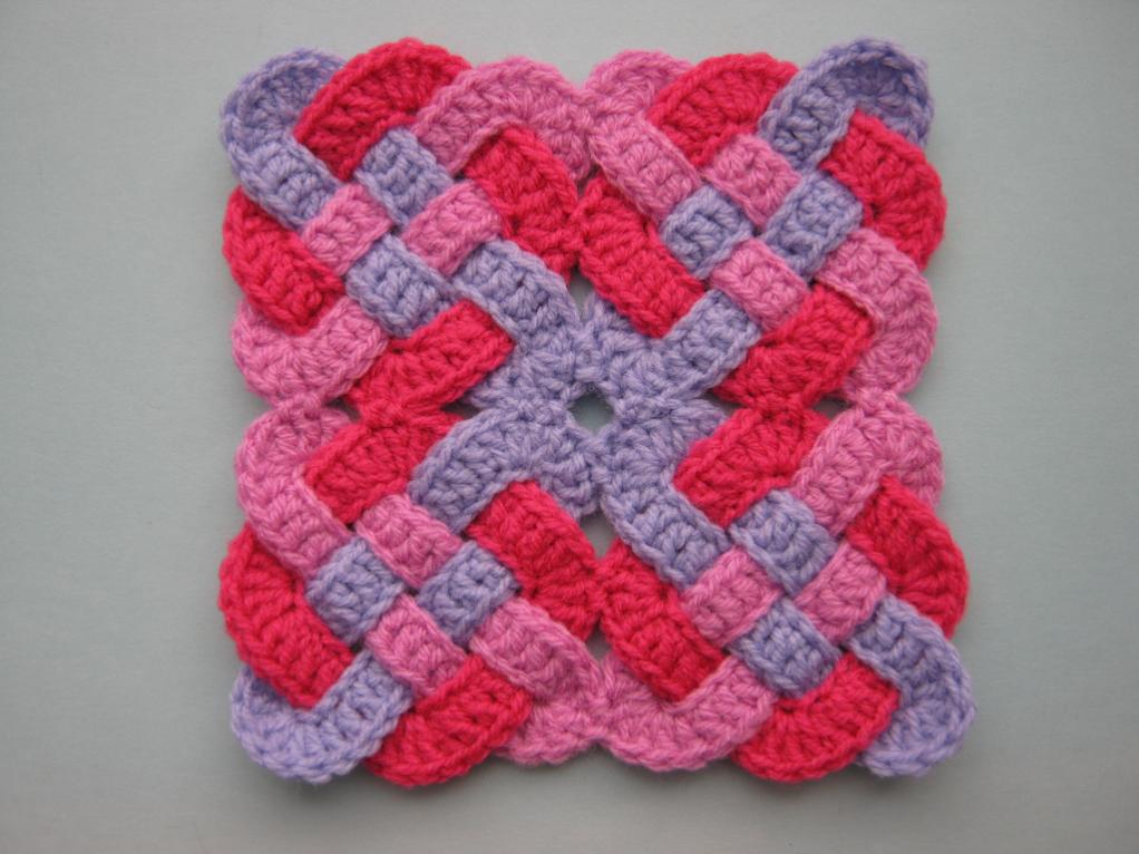Celtic Knot Squares- a lot of fun!,  little strips waived together-celtic-knot-square-dc-4-sewn-jpg