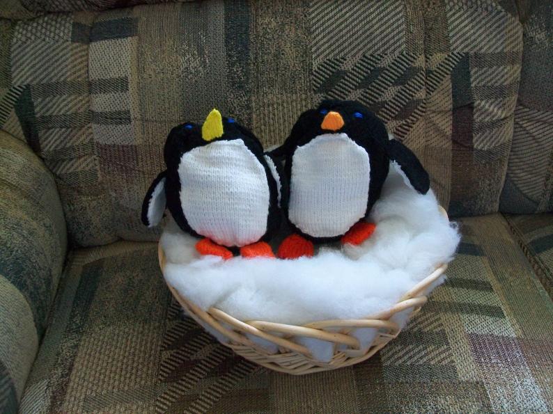 I finished the penguins-knitted-001-jpg