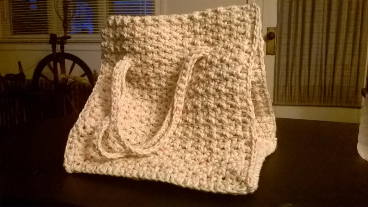 1943 Crocheted Square Bag.-wp_20150420_20_01_45_pro-jpg