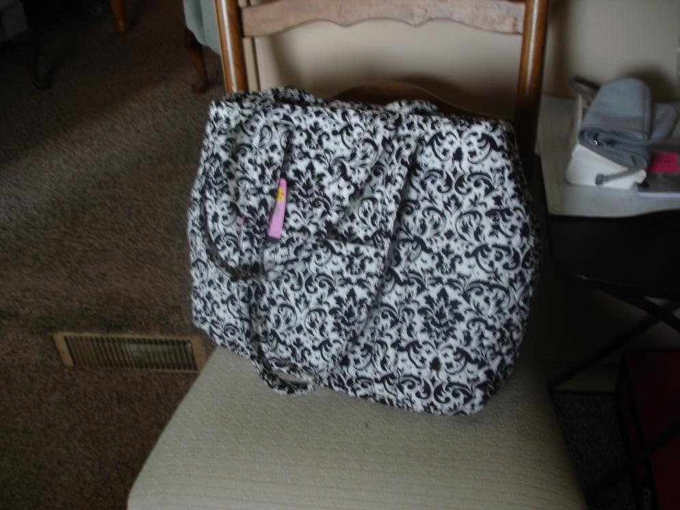 what is your favorite crocheted bag to use while crocheting?-dsc06919-jpg
