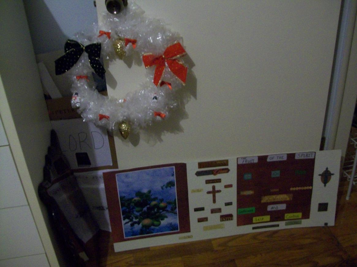 My finally finished Christmas Wreath!!  And it's for ME!!!!-craft-ideas-002-jpg