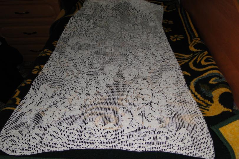 A half of the bedspread is finished-half-jpg
