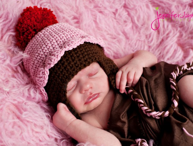 Crochet Baby Cupcake Hat-pink-cupcake-crochet-hat-free-pattern-jennyandteddy-jpg
