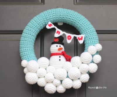 Snowman &amp; Snowball Wreath: Free Crochet Pattern (English)-crocheted-snowball-wreath-snowman-jpg
