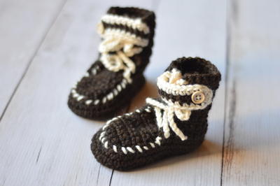 Moccasin Baby Booties: Free Crochet Pattern (English)-moccasin-baby-booties-free-crochet-pattern-jpg