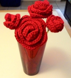 Red Valentine Roses Free Crochet Pattern (English)-red-valentine-roses-free-crochet-pattern-jpg