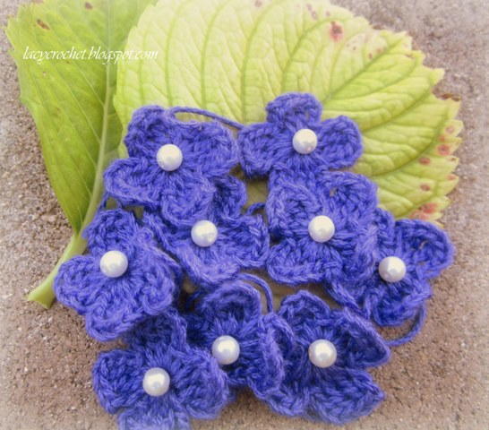 Glamorous Pearl Center Flowers Free Crochet Pattern (English)-glamorous-pearl-center-flowers-free-crochet-pattern-jpg