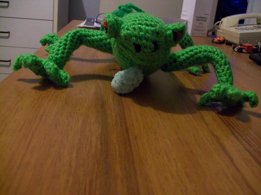 Finished the iguana-crocheted-iguana-005-jpg