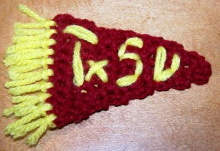 Sports Pennant Fridgie Free Crochet Pattern (English)-sports-pennant-fridgie-free-crochet-pattern-jpg