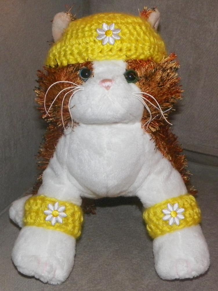 Crocheted Stuffed Cat Legbands-101_0561-jpg