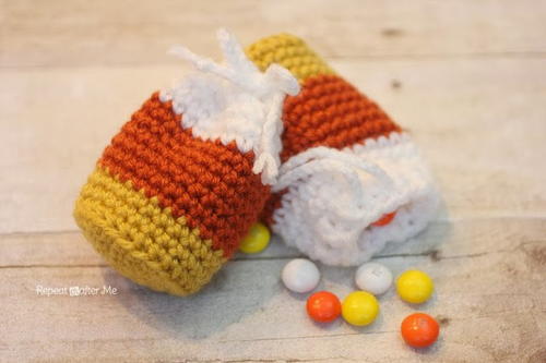 Candy Corn Pouch Free Crochet Pattern (English)-candy-corn-pouch-free-crochet-pattern-jpg