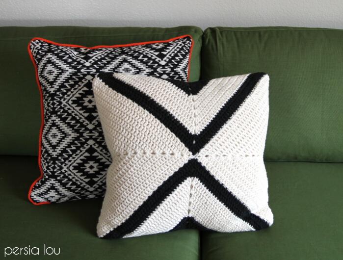 Modern X Pillow Free Crochet Pattern (English)-modern-pillow-free-crochet-pattern-jpg