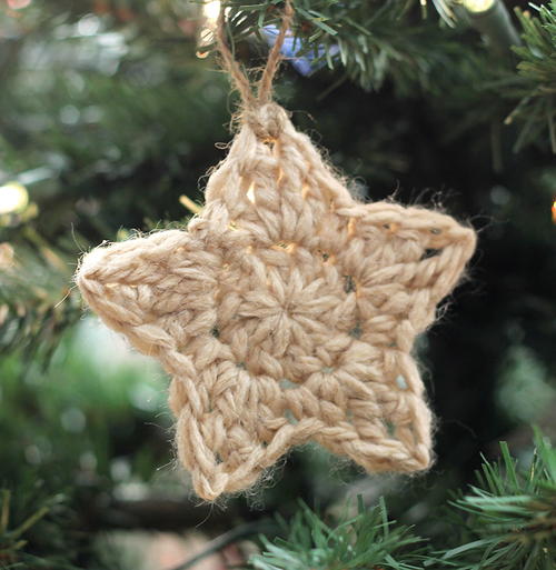Sweet &amp; Simple Christmas Star Free Crochet Pattern (English)-sweet-simple-christmas-star-free-crochet-pattern-jpg