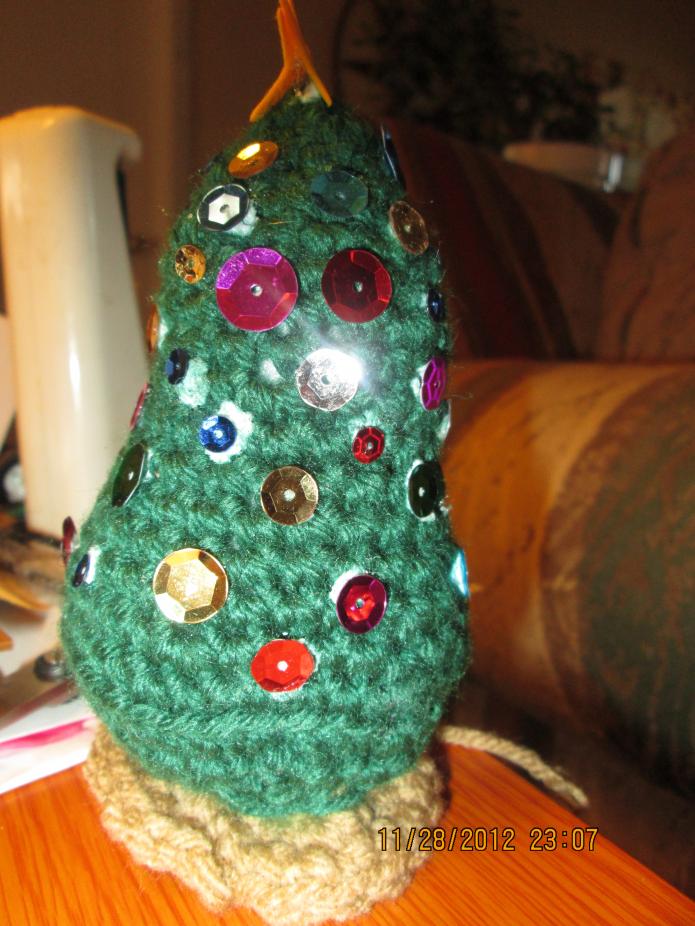 Got my Christmas tree up!!-img_0092-jpg