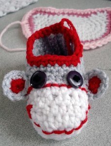 Sock Monkey Booties Free Crochet Pattern (English)-sock-monkey-booties-free-crochet-pattern-jpg