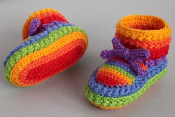 Daisy Stitch Booties Free Crochet Pattern (English)-daisy-stitch-booties-free-crochet-pattern-jpg