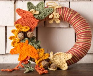 Autumn Leaves Wreath Free Crochet Pattern (English)-autumn-leaves-wreath-free-crochet-pattern-jpg