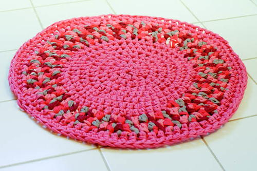 Pink DIY Rug Free Crochet Pattern (English)-pink-diy-rug-free-crochet-pattern-jpg