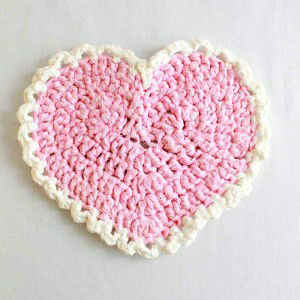 Heart Placemat Free Crochet Pattern (English)-heart-placemat-free-crochet-pattern-jpg