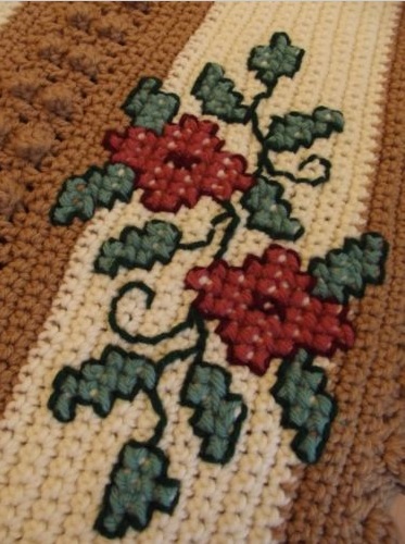 &quot;GRANDMA'S ROSES&quot; Many skilled hours were put into this beauty! GrannyBlankets.com-rose-afghan-throw-blankets-jpg