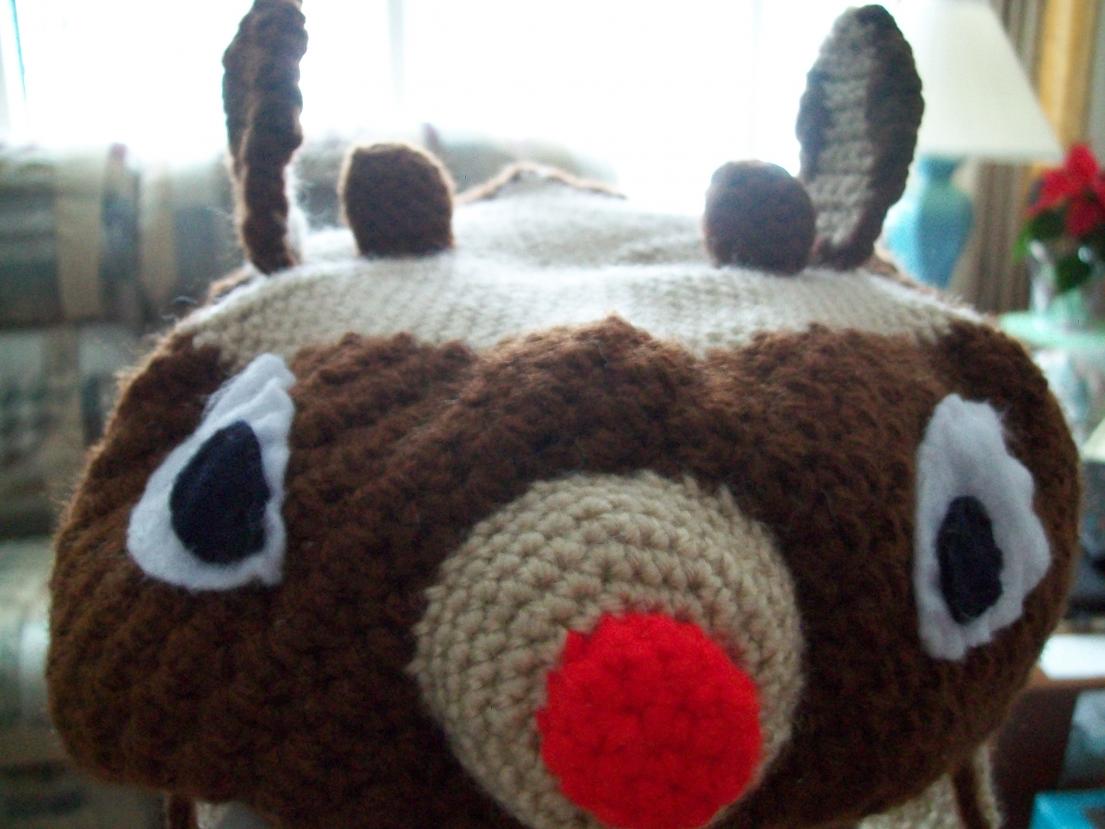 I finished the reindeer hat for my sister for Christmas-007-jpg