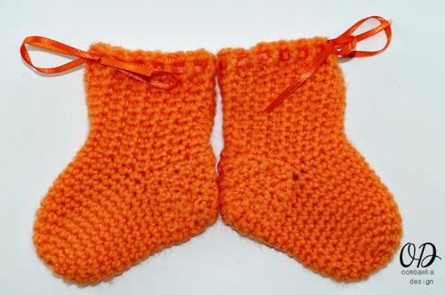 Little Baby Socks Free Crochet Pattern (English)-little-baby-socks-free-crochet-pattern-jpg