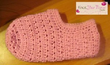 Simple Slippers Free Crochet Pattern (English)-simple-slippers-free-crochet-pattern-jpg