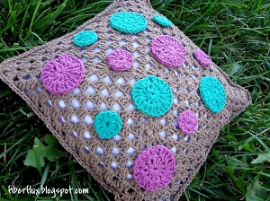 Dotty Throw Pillow Free Crochet Pattern (English)-dotty-throw-pillow-free-crochet-pattern-jpg