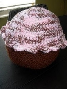 Cupcake Pillow Free Crochet Pattern (English)-cupcake-pillow-free-crochet-pattern-jpg