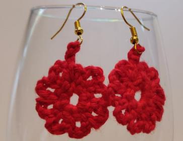 Beautiful red earrings!-eerste-oorbellen-jpg