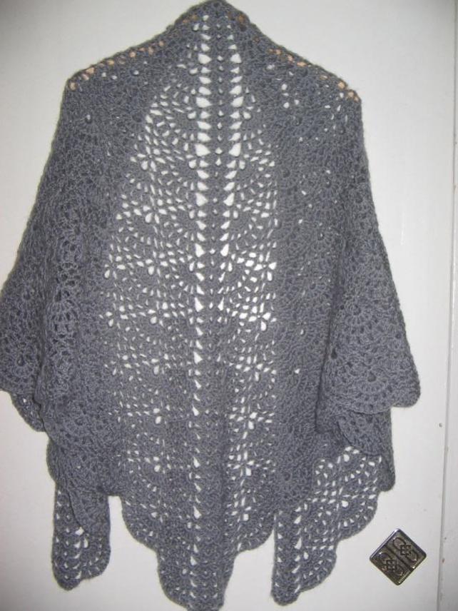 Selling a shawl crocheted-001-6-jpg
