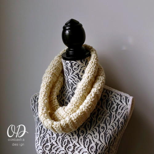 Pretty Simple Infinity Scarf Free Crochet Pattern (English)-pretty-simple-infinity-scarf-free-crochet-pattern-jpg