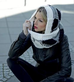 Black and White Scoodie for Women-scoodie1-jpg