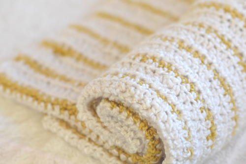 Beginner Squishy Blanket Free Crochet Pattern (English)-beginner-squishy-blanket-free-crochet-pattern-jpg
