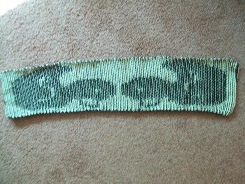 I finished knitting the 'duckie illusion scarf'-100_6986-jpg