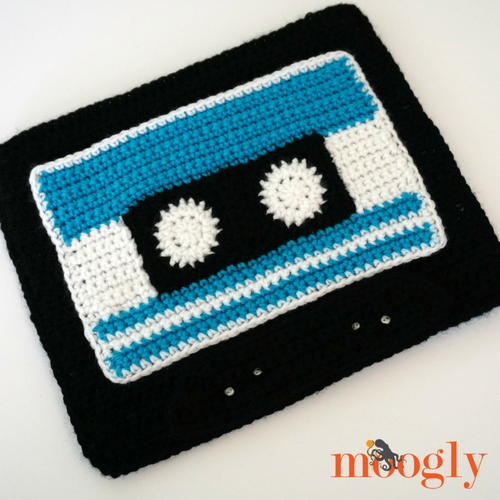 Cassette Tape Pouch Free Crochet Pattern (English)-cassette-tape-pouch-free-crochet-pattern-jpg