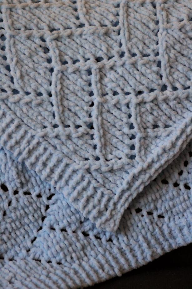 Bricklayer's Lace Baby Blanket, knit-d4-jpg