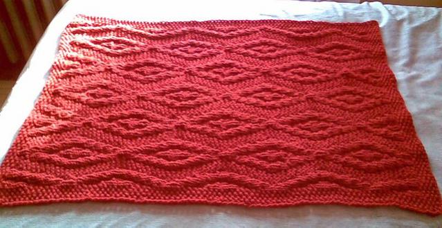 Red Diamonds Baby Blanket, knit-e1-jpg