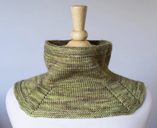 Raglan Cowl for Adults, knit-e1-jpg