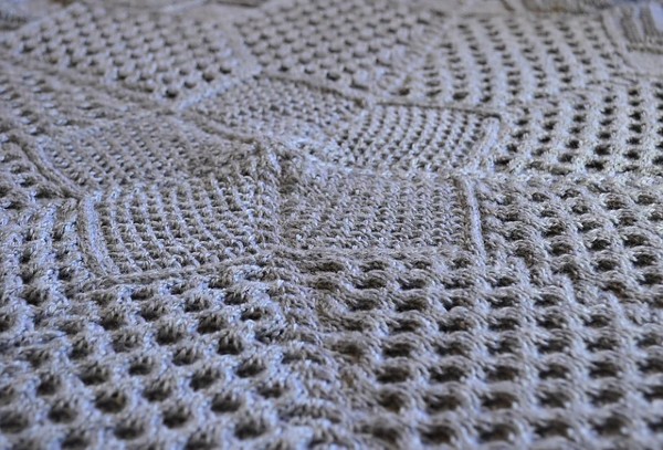 Honeycomb Twist Baby Blanket, knit-e4-jpg
