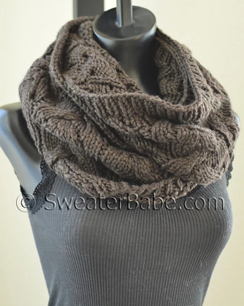 Sophisticated Cable and Lace Cowl for Women, knit-e2-jpg