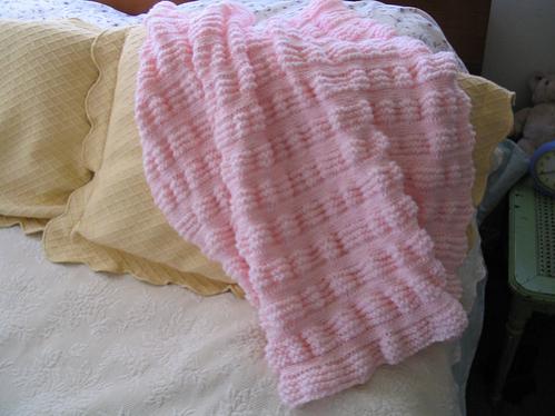 Garter Stitch Ruffles Baby Blanket, knit-g2-jpg