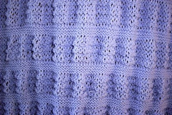 Garter Stitch Ruffles Baby Blanket, knit-g6-jpg