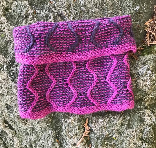 Reversible Undulation Cowl for Women, knit-a1-jpg