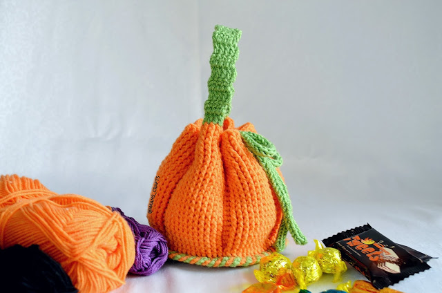 Trick or Treat Pumpkin Bag-a2-jpg