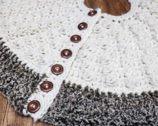 Buttons and Bobbles Tree Skirt-w5-jpg