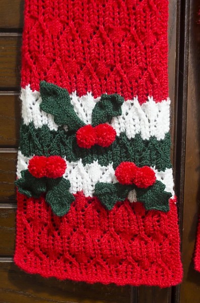 Christmas Holly Scarf for Women, knit-d2-jpg