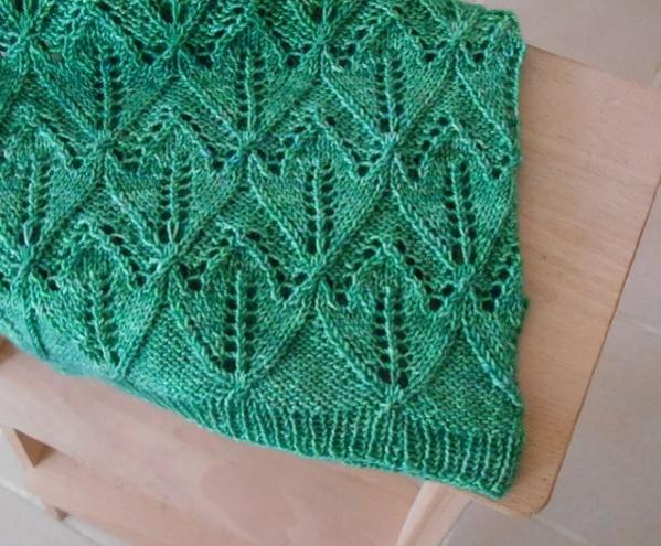 Lambrusque Cowl for Women, knit-y3-jpg
