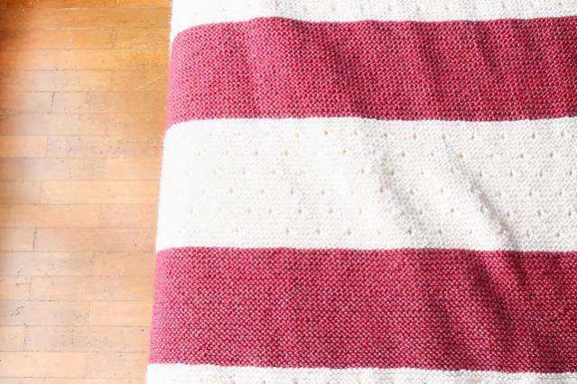Strawberry Seed Baby Blanket, knit-a2-jpg