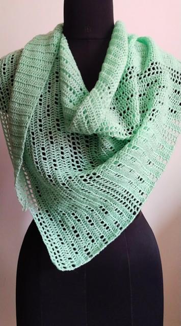 Filet Crochet Triangle Scarf-q2-jpg